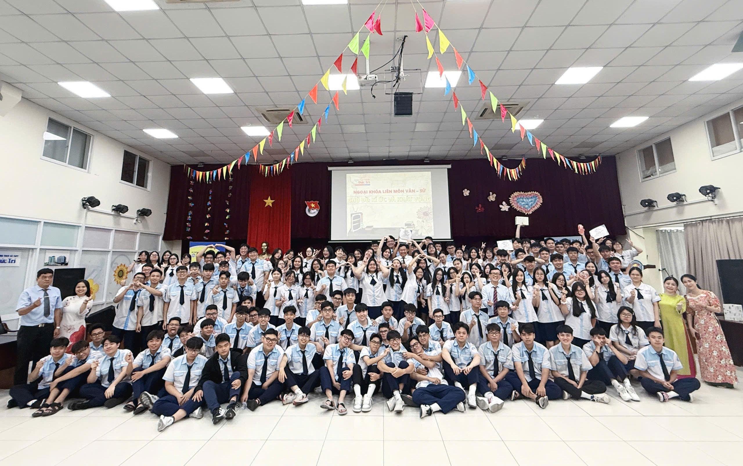 SÂN CHƠI VĂN SỬ – KHƠI NGUỒN TRI THỨC, KẾT NỐI GIÁ TRỊ VĂN HỌC VÀ LỊCH SỬ