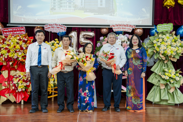 Lễ kỷ niệm 15 năm thành lập trường